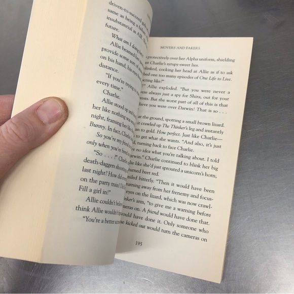 Alphas: Movers & Fakers, by: Lisi Harrison, paperback book - Picture 3 of 7